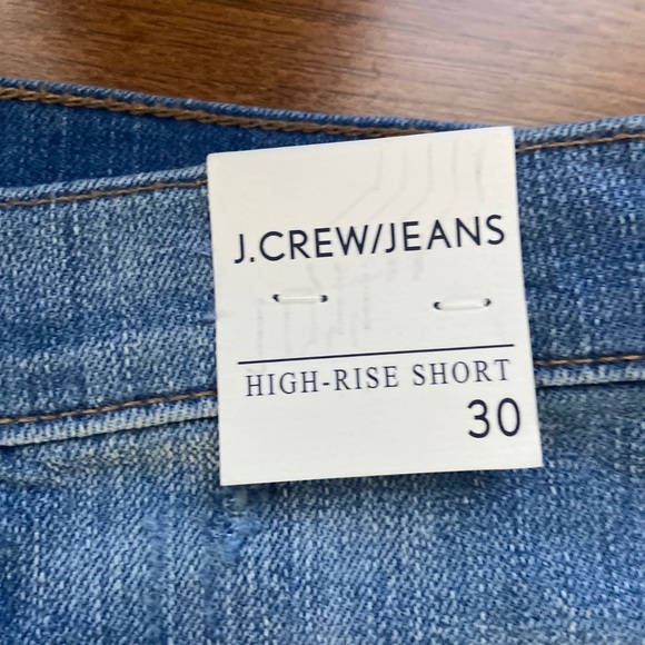 ✅SOLD J CREW DISTRESSED HIGH RISE SHORTS 30 NEW - Picture 2 of 9